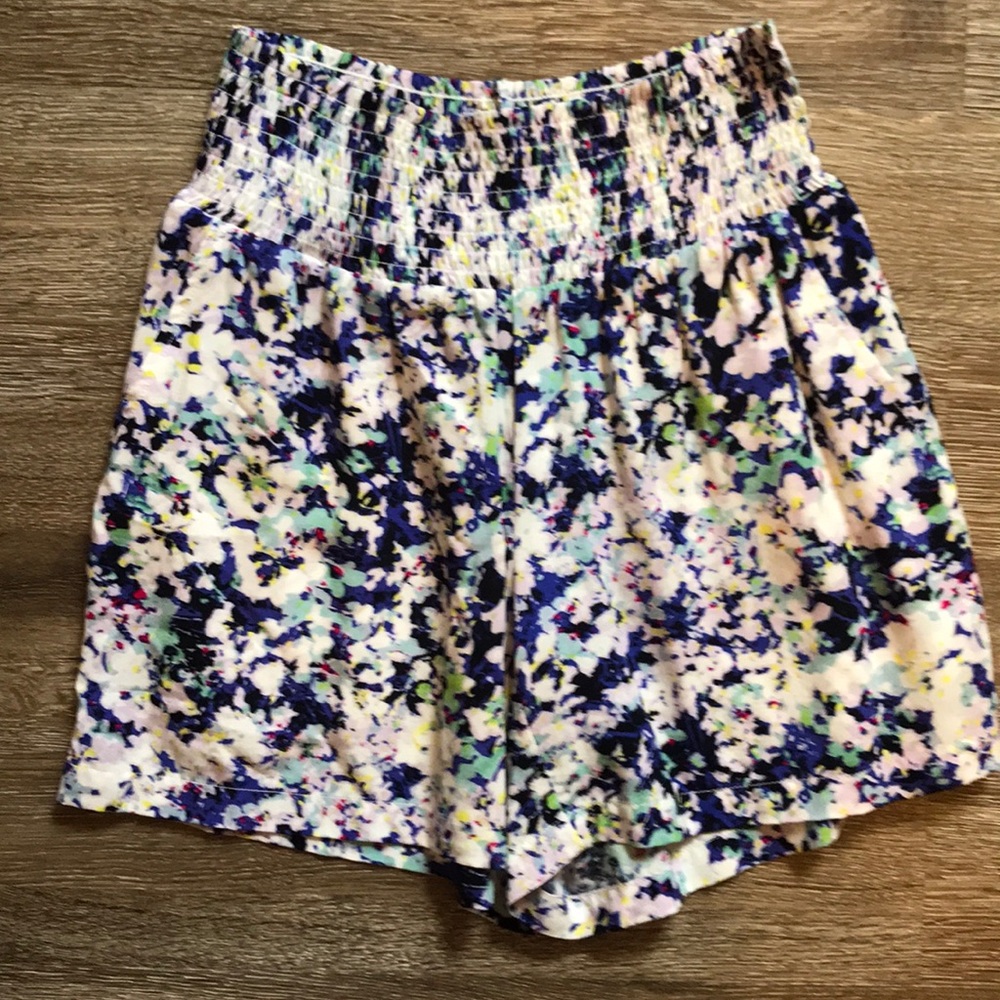 Cabi Floral Pull on Shorts